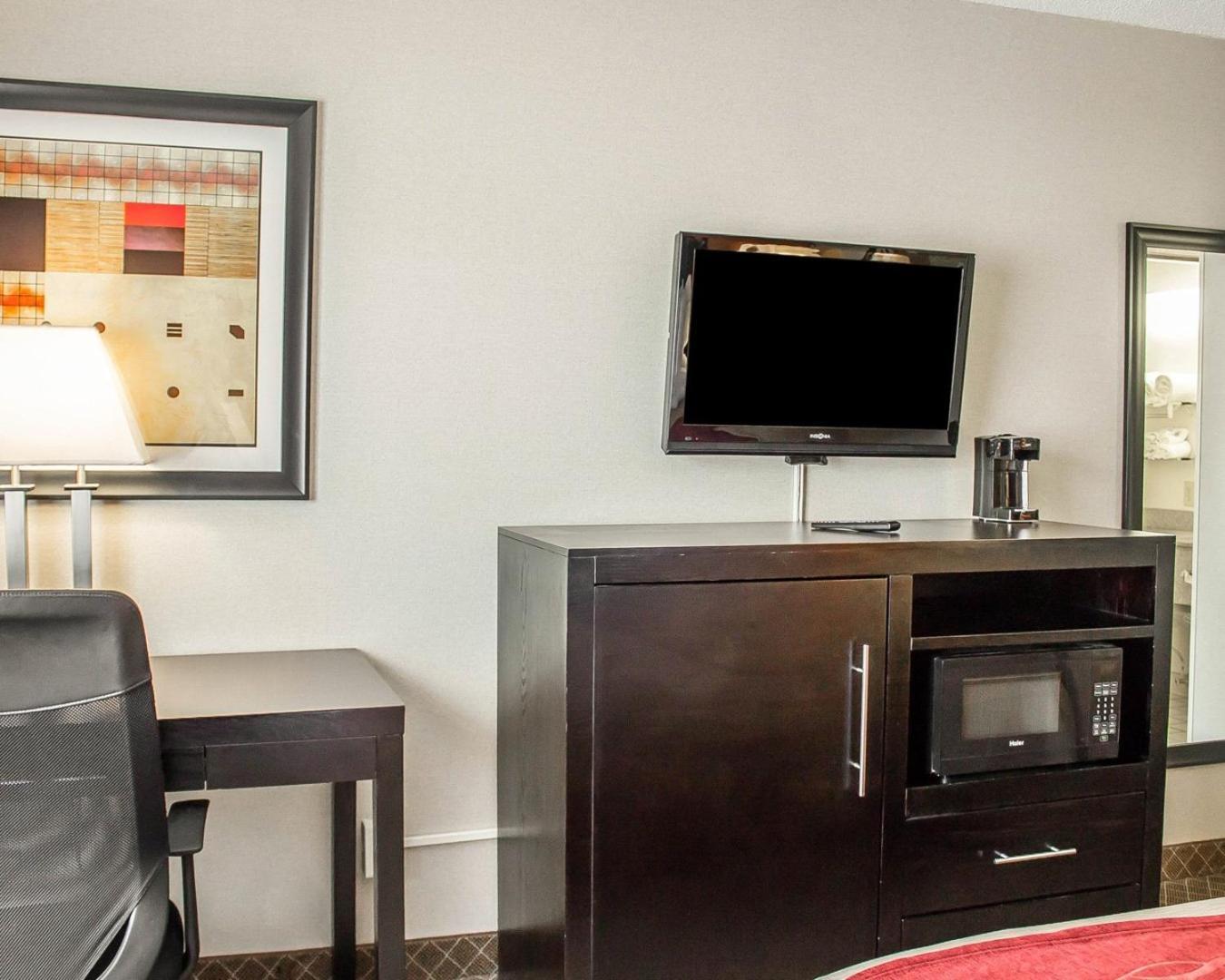 Norwood Inn & Suites Columbus Buitenkant foto